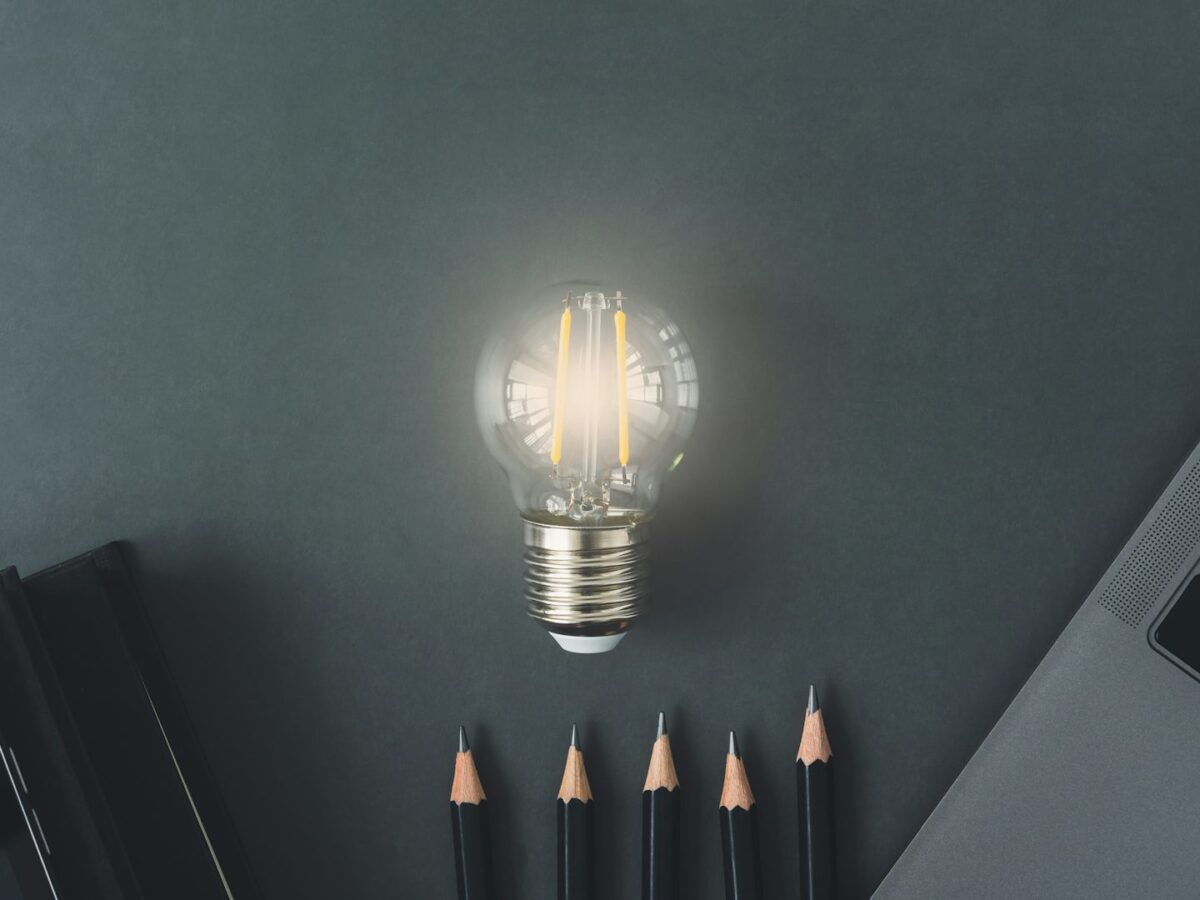 College students are writing with AI – but a pilot study finds they’re not simply letting it write for them