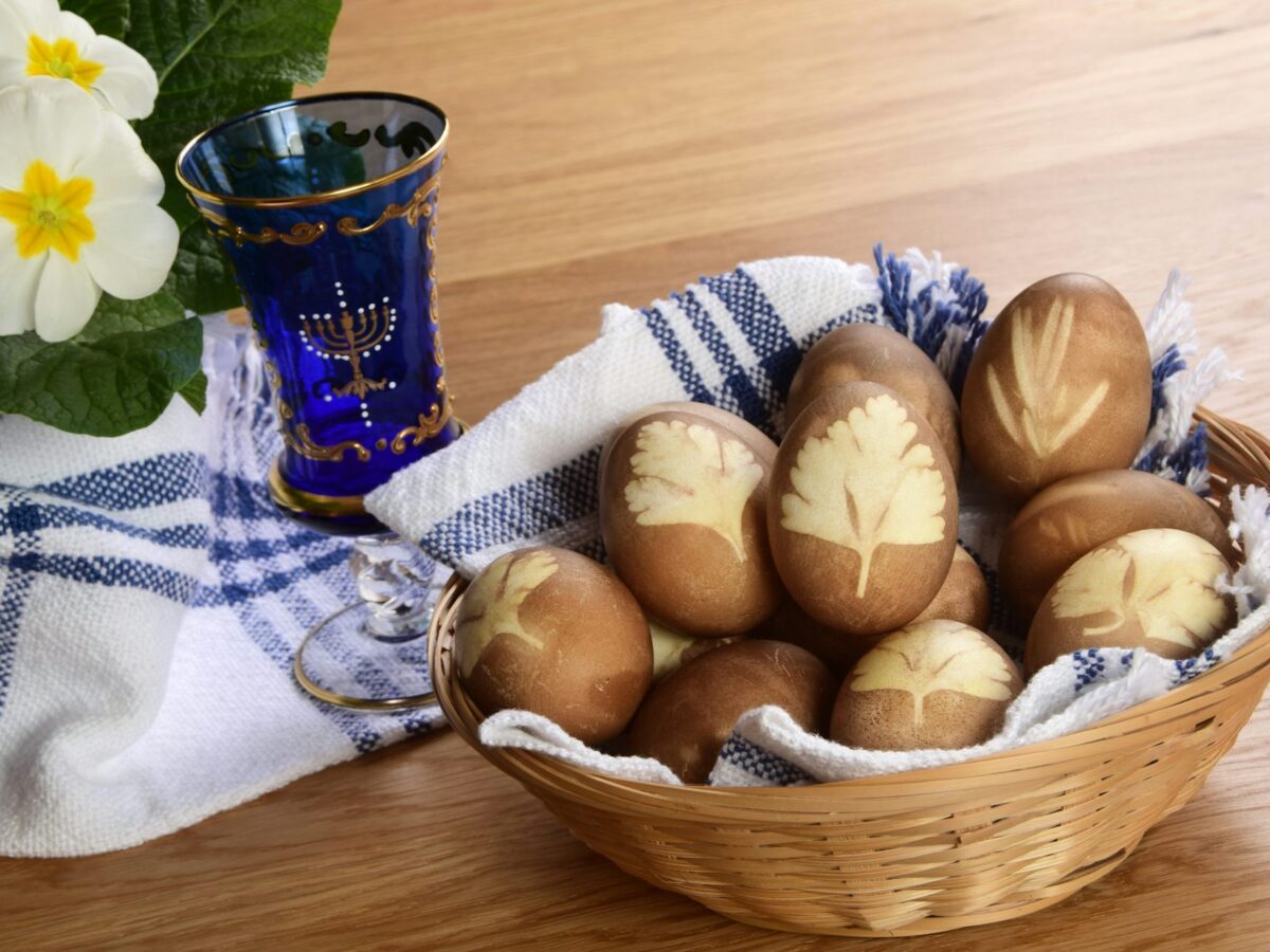 On Passover, some Sephardic Jews revisit not only the story of their ancestors, but also their Ladino language